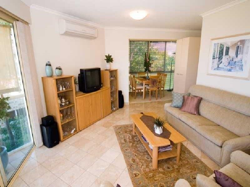 6/65 Waterloo Esplanade, Wynnum QLD 4178