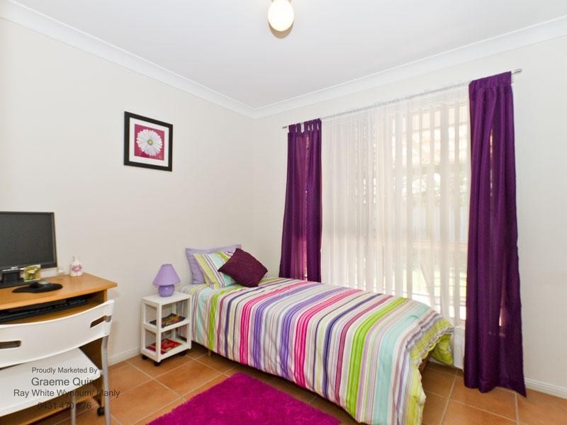 6 Miles Crescent, Manly West QLD 4179