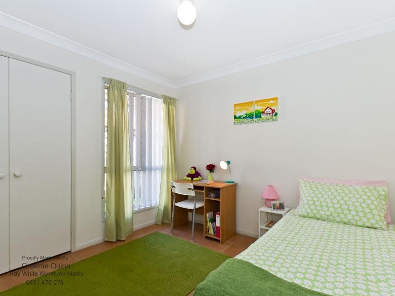 6 Miles Crescent, Manly West QLD 4179