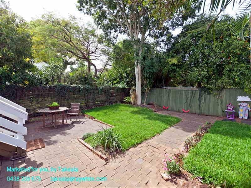 94 Cedar Street, Wynnum QLD 4178