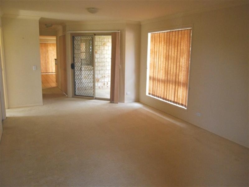 52 School Road, Wynnum West QLD 4178