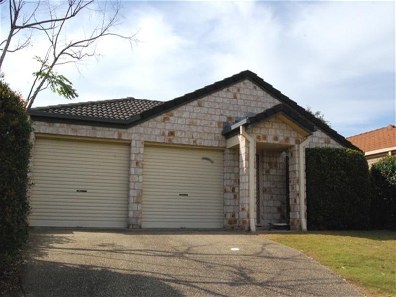 52 School Road, Wynnum West QLD 4178