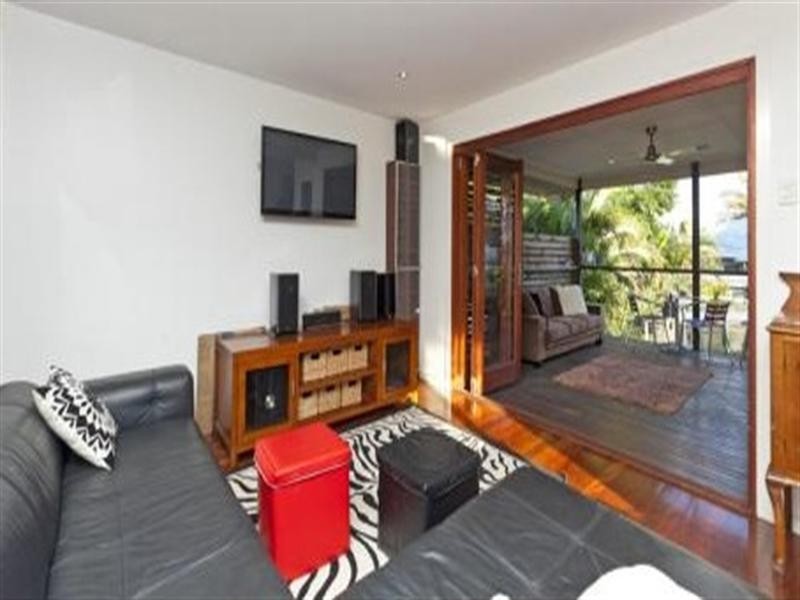 38 Villiers Street, Lota QLD 4179