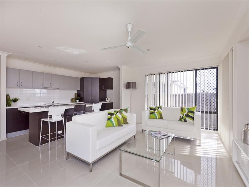 14 Whatmore Place, Manly West QLD 4179