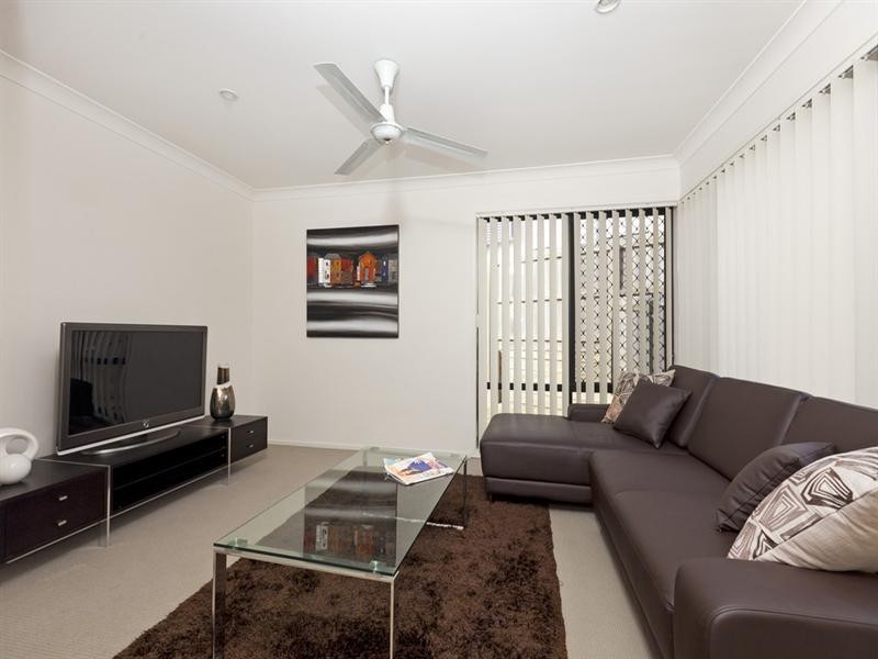 14 Whatmore Place, Manly West QLD 4179