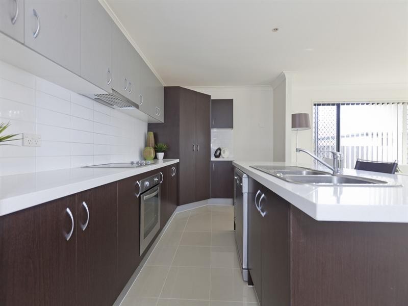 14 Whatmore Place, Manly West QLD 4179