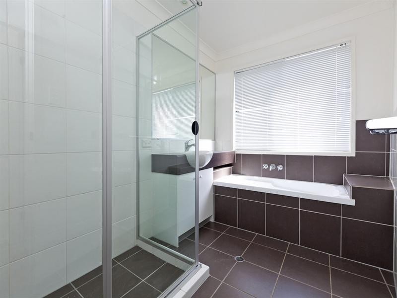 14 Whatmore Place, Manly West QLD 4179