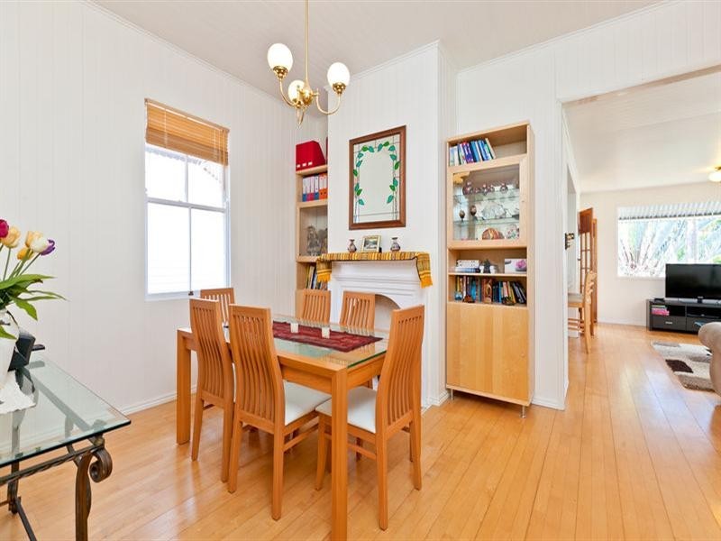 88 Kingsley Terrace, Manly QLD 4179