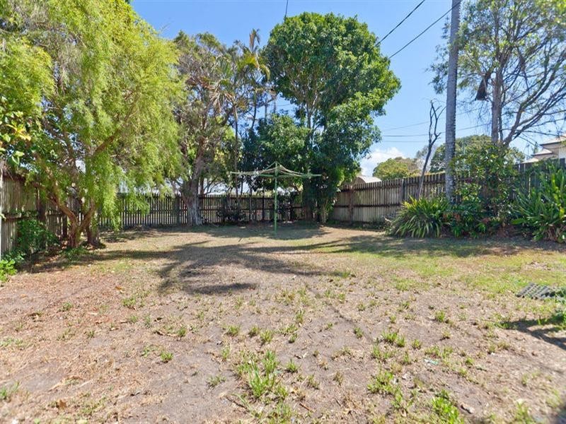 42 Avadne Street, Lota QLD 4179