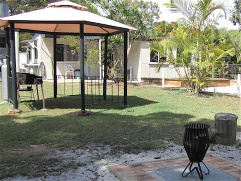 93 The Strand Moreton Island, Bulwer QLD 4025