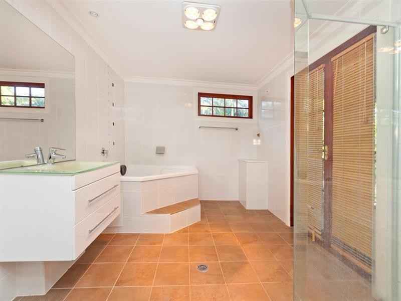 45 Tamaree Avenue, Wynnum QLD 4178