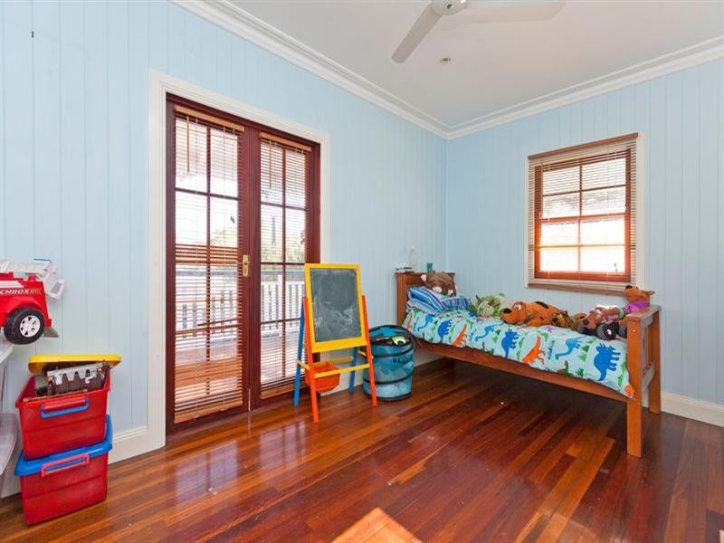 45 Tamaree Avenue, Wynnum QLD 4178