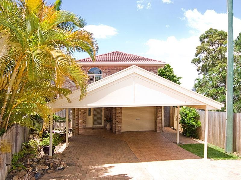 61 Gordon Parade, Manly QLD 4179