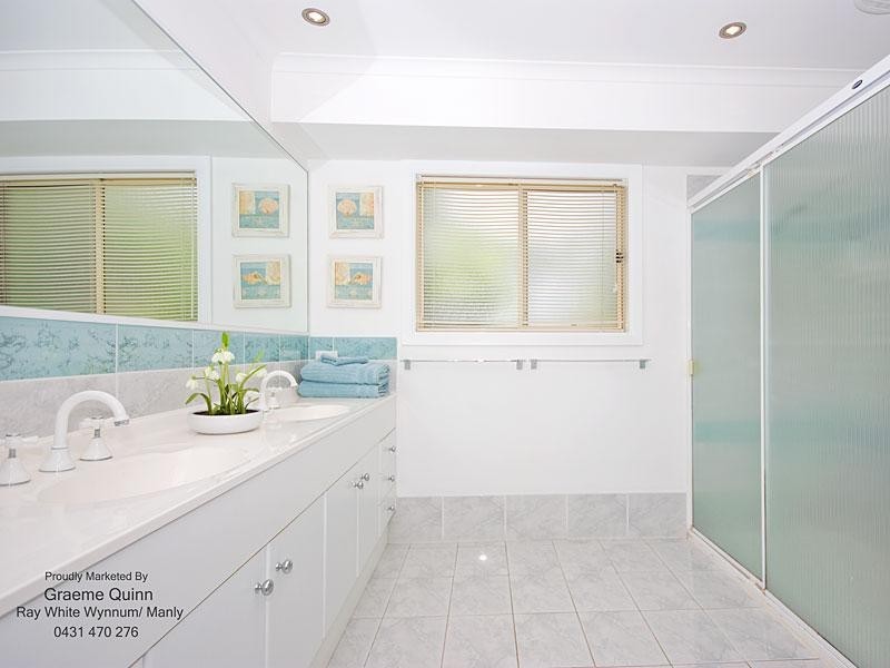 61 Gordon Parade, Manly QLD 4179