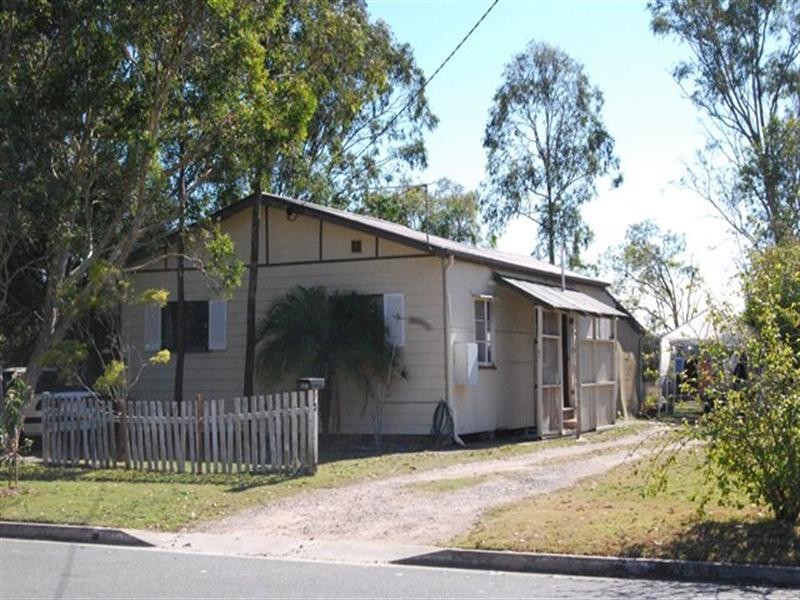 61 Ferry Road, Thorneside QLD 4158