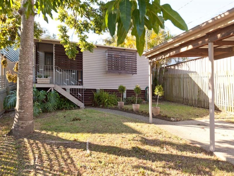 55 Valetta Street, Manly QLD 4179