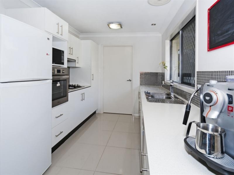 17 KOORINGAL, Tingalpa QLD 4173