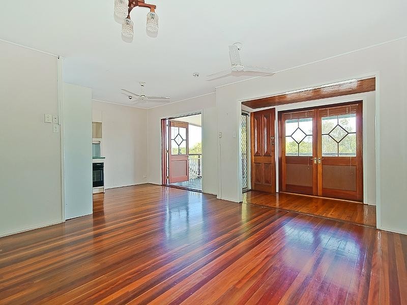 873 ESPLANADE, Lota QLD 4179