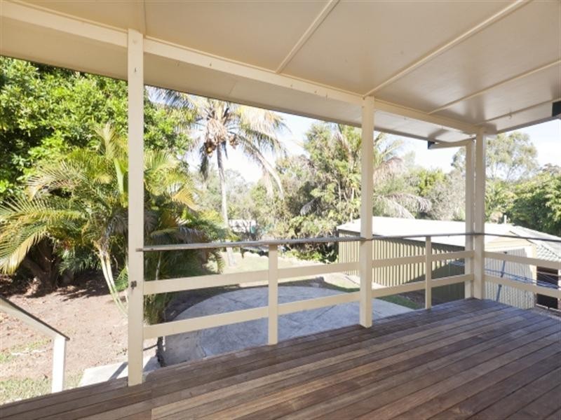 98 Empire Avenue, Manly West QLD 4179