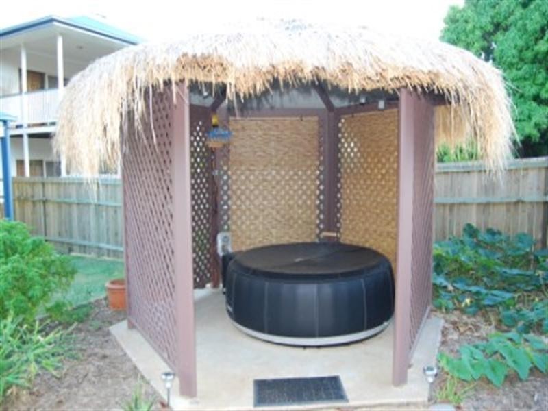 27 Davidson Street, Wynnum QLD 4178