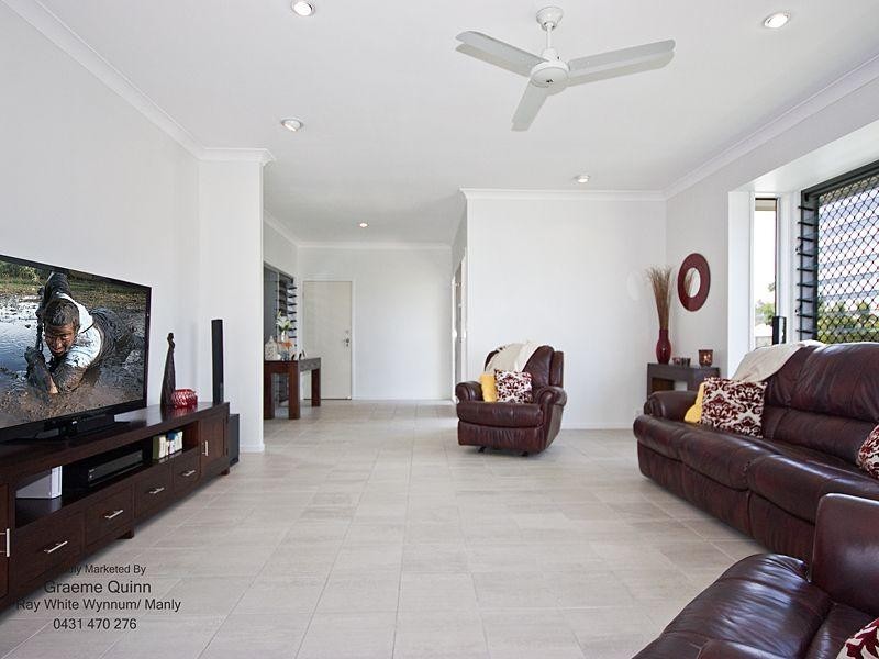 17 Goulburn Way, Wakerley QLD 4154