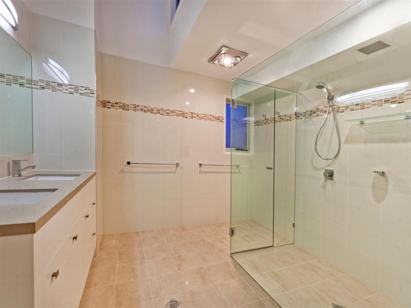 36 Melville Terrace, Wynnum QLD 4178