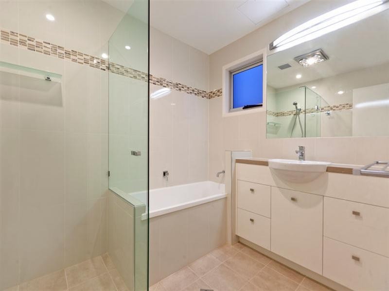 36 Melville Terrace, Wynnum QLD 4178