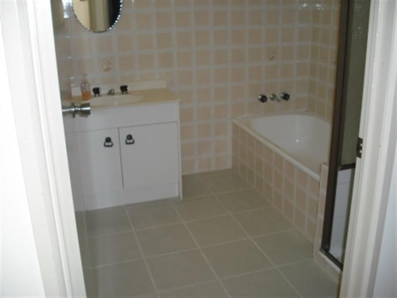 19 Walnut Street, Wynnum QLD 4178