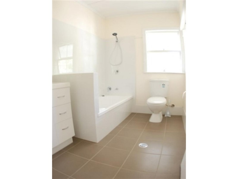 26 Arakuta Street, Lota QLD 4179