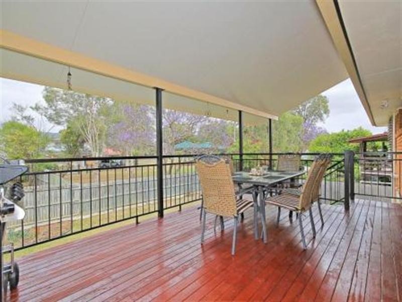 5 Whiting Place, Manly West QLD 4179