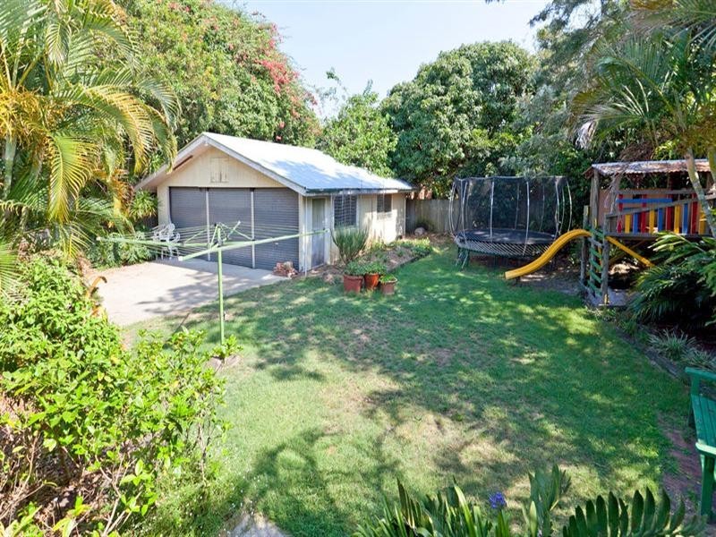 57 Hutton Avenue, Wynnum QLD 4178