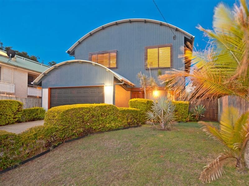 2 MacDonald Street, Lota QLD 4179