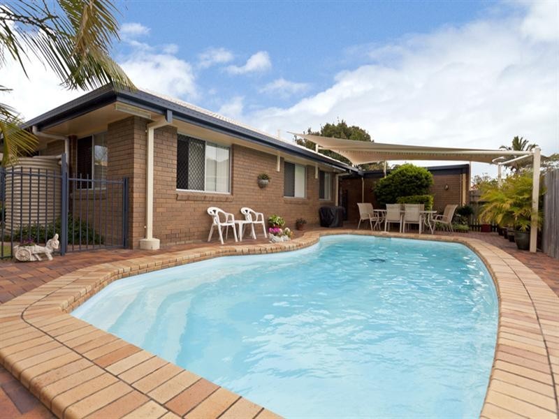 19 Gateway Street, Wynnum West QLD 4178