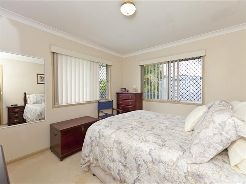 19 Gateway Street, Wynnum West QLD 4178
