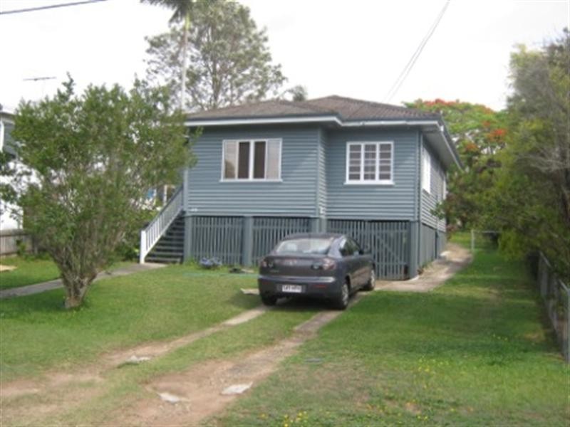 25 Montrose Parade, Wynnum QLD 4178