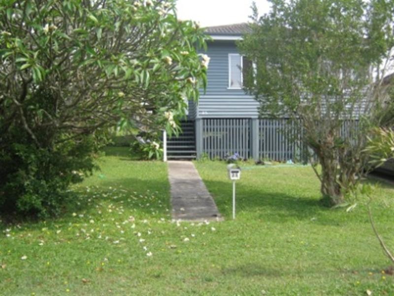 25 Montrose Parade, Wynnum QLD 4178