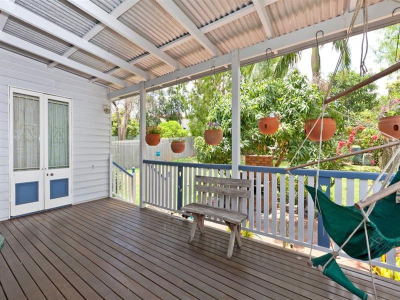 156 Watson Street, Camp Hill QLD 4152