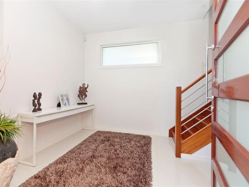 13 Pine Street, Wynnum QLD 4178