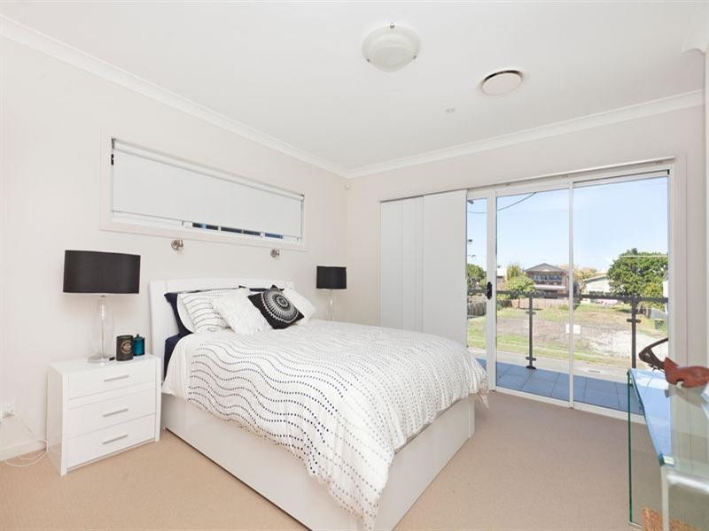 13 Pine Street, Wynnum QLD 4178