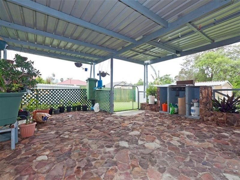 6 Hellyer Street, Wynnum West QLD 4178