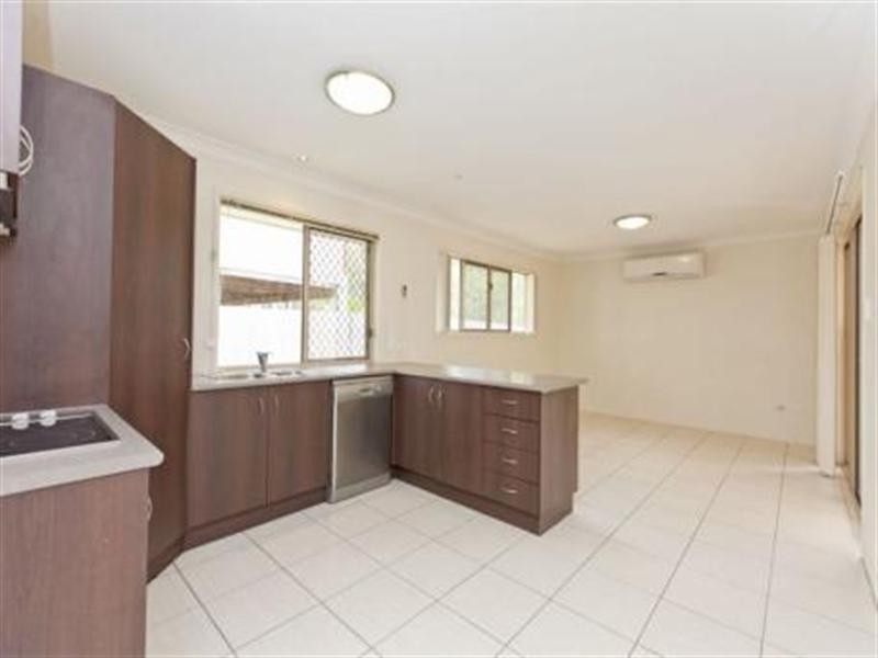 65 Bulgin Street, Wynnum West QLD 4178