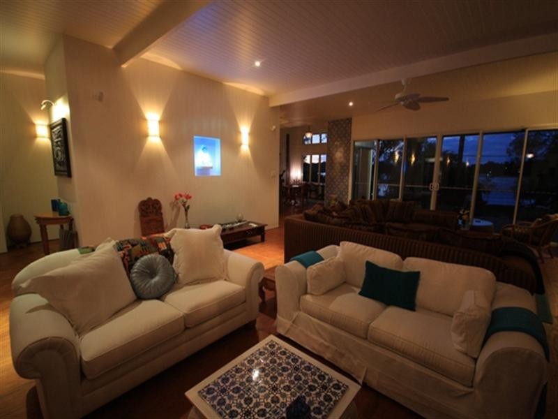 74 The Esplanade, Karragarra Island QLD 4184