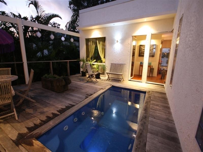 74 The Esplanade, Karragarra Island QLD 4184