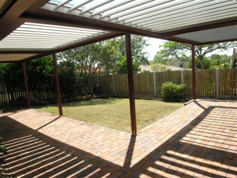 16 Sebastian Street, Manly West QLD 4179