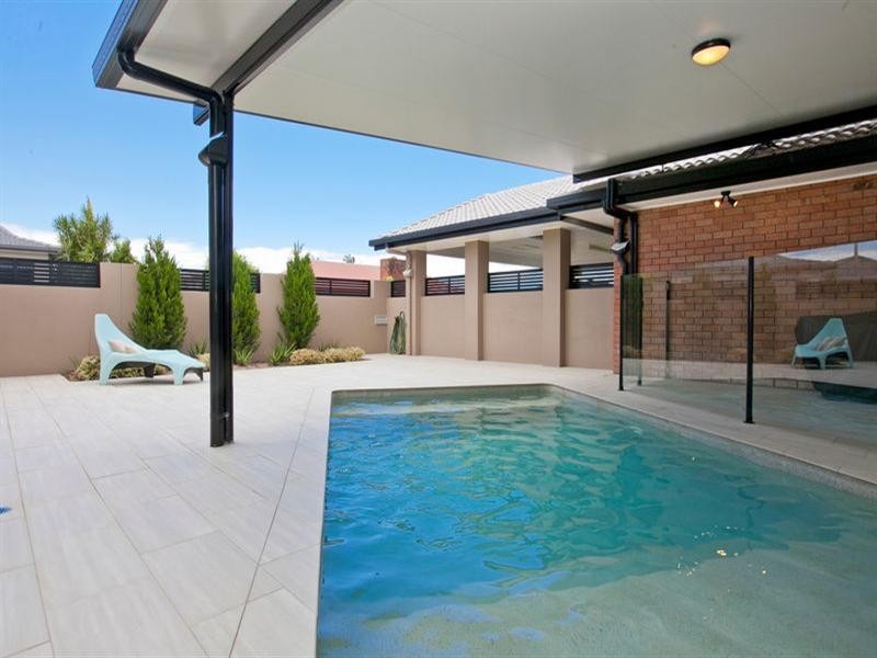 3 Rosier Street, Wynnum West QLD 4178