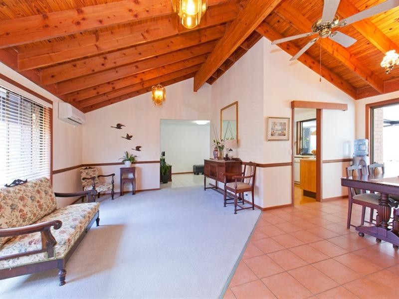 3 Rosier Street, Wynnum West QLD 4178