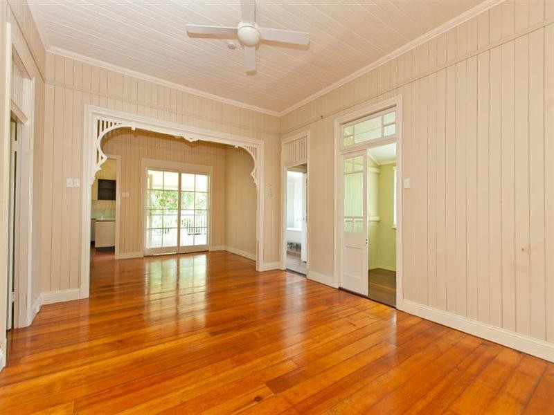 98 Preston Road, Manly West QLD 4179