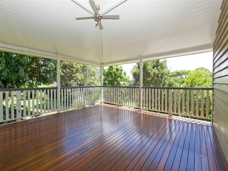 98 Preston Road, Manly West QLD 4179