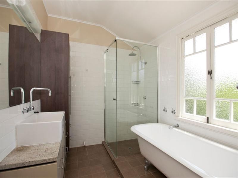 98 Preston Road, Manly West QLD 4179