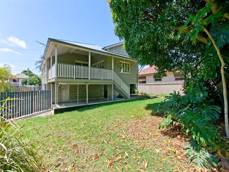 98 Preston Road, Manly West QLD 4179